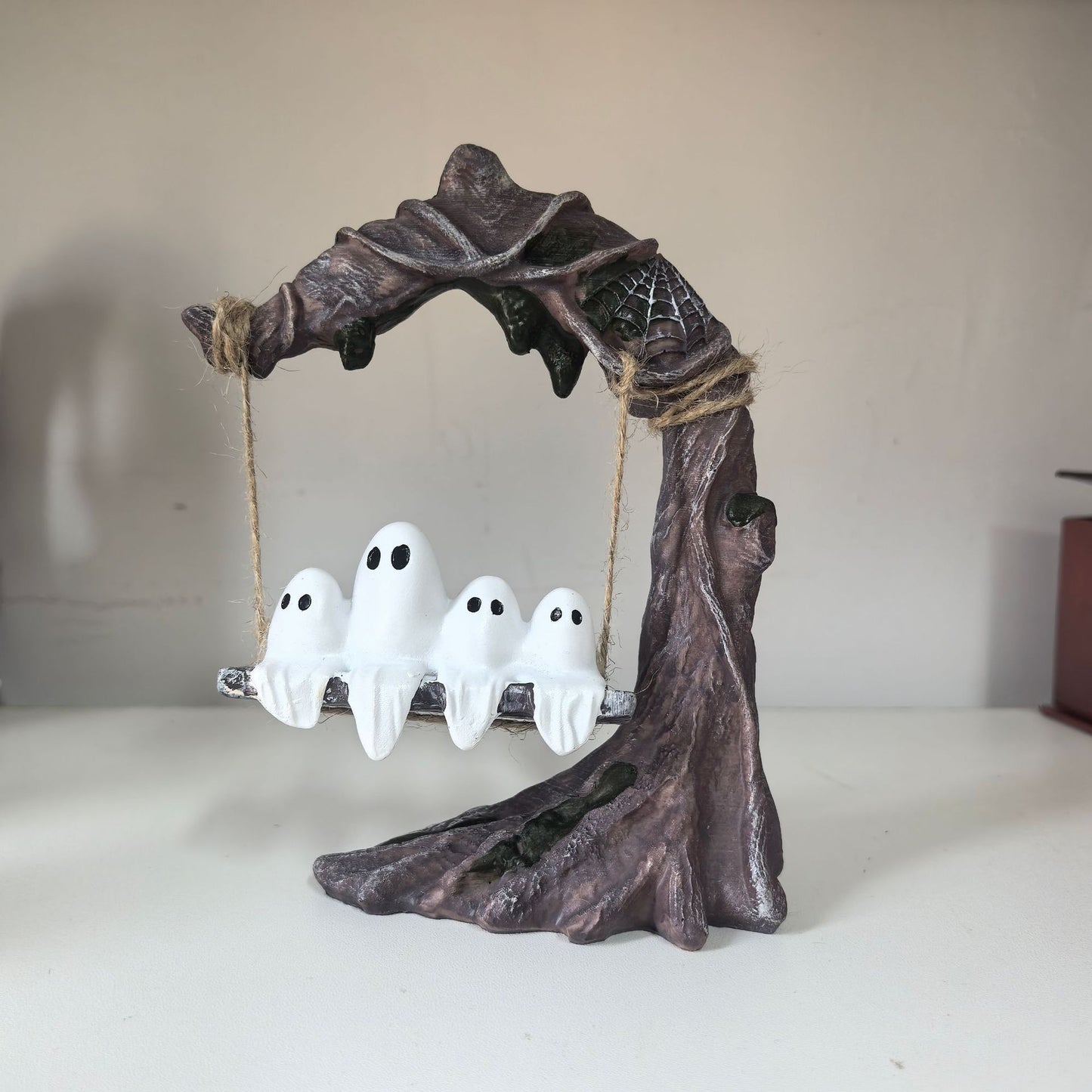 🎁Cozy Ghost Night Light — Soft Glow for Desks & Mantels👻